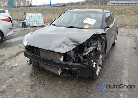 2017 Hyundai Veloster z USA, uszkodzony, nr VIN KMHTC6AD7HU314950